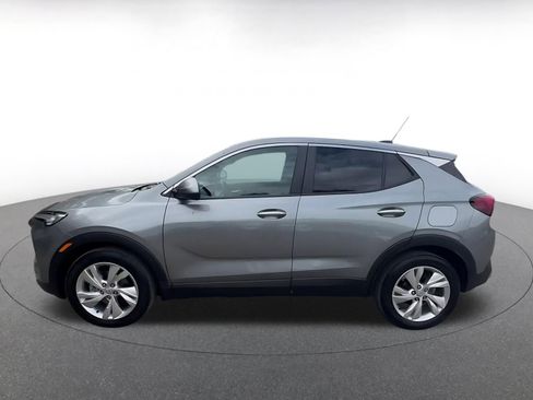 Used 2025 Buick Encore GX Preferred FWD image 9