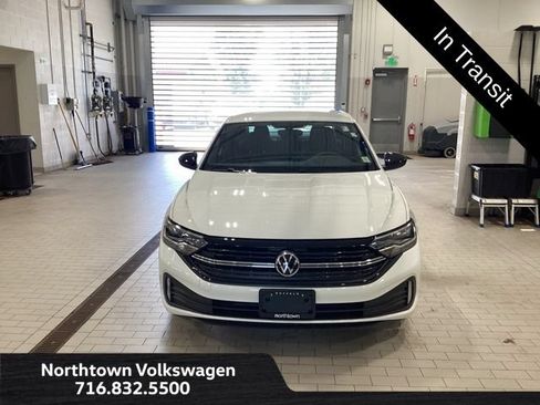 Used 2023 Volkswagen Jetta Sport FWD image 4