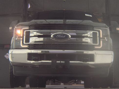 Used 2019 Ford F350 XL w/ STX Appearance Package AWD/4WD image 4
