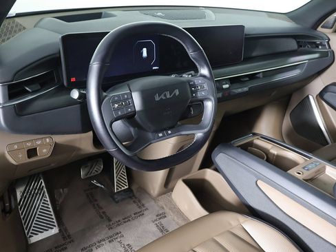 Used 2024 Kia EV9 GT-Line image 28