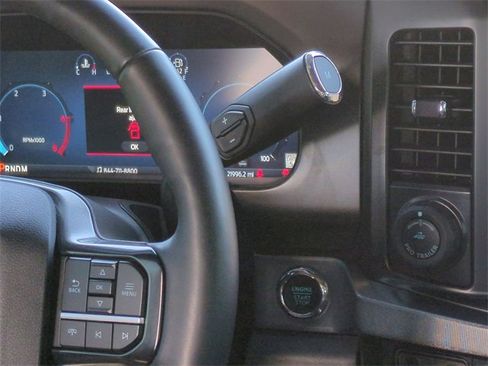 Used 2025 Ford F350 Platinum w/ FX4 Off-Road Package image 21