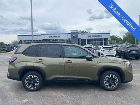 Certified 2026 Subaru Forester Premium AWD/4WD image 1