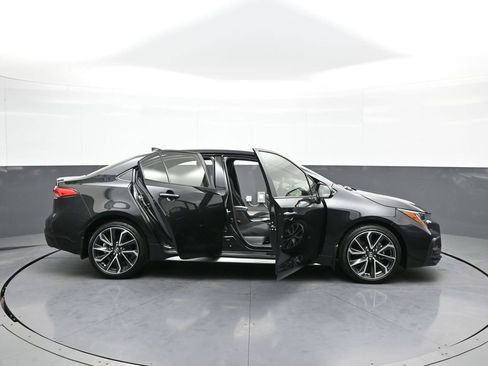 Certified 2022 Toyota Corolla SE image 40