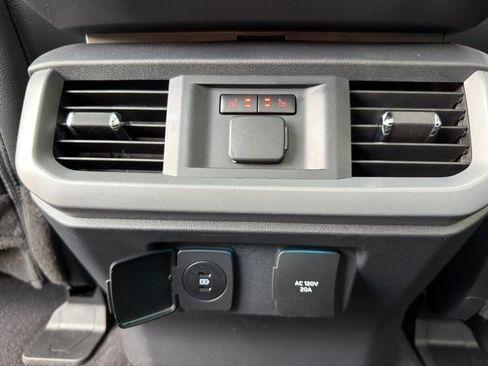 Used 2024 Ford F150 Lightning Lariat AWD/4WD image 25