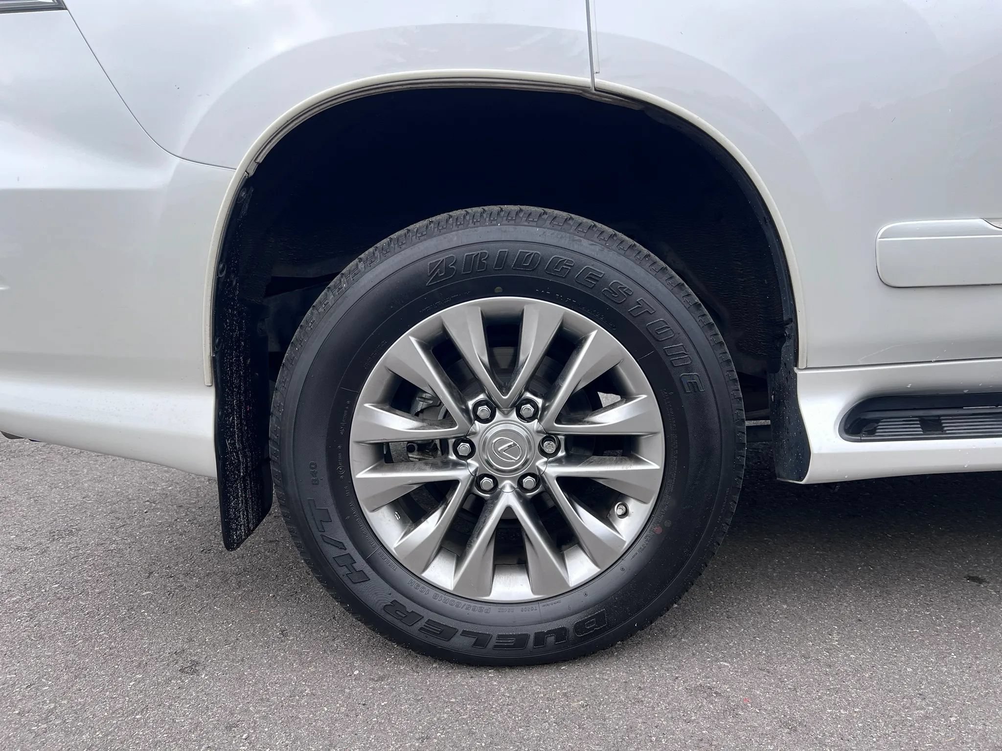 Used 2014 Lexus GX 460 Luxury AWD/4WD image 11