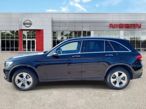 Used 2017 Mercedes-Benz GLC 300 4MATIC image 7