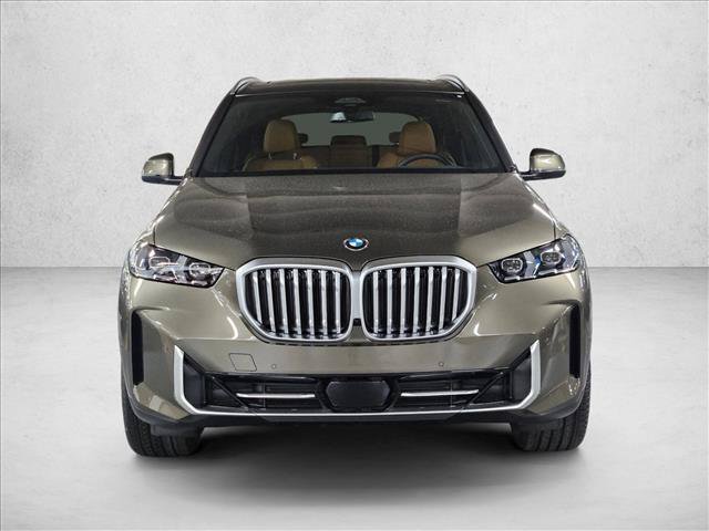 Used 2026 BMW X5 sDrive40i w/ Parking Assistance Package RWD image 2