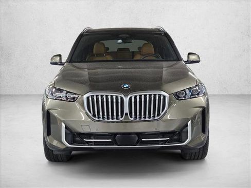 Used 2026 BMW X5 sDrive40i RWD image 2