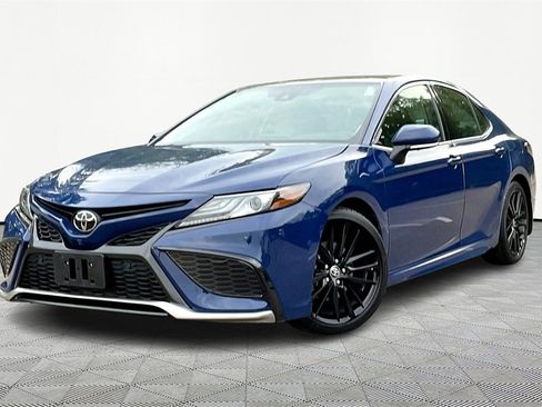 Used 2024 Toyota Camry XSE image 2