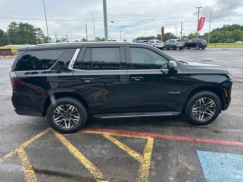 Used 2025 Chevrolet Tahoe LT w/ Comfort Package RWD image 3