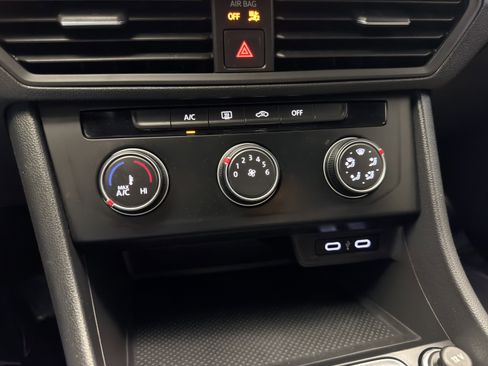 Used 2020 Volkswagen Jetta S FWD image 20