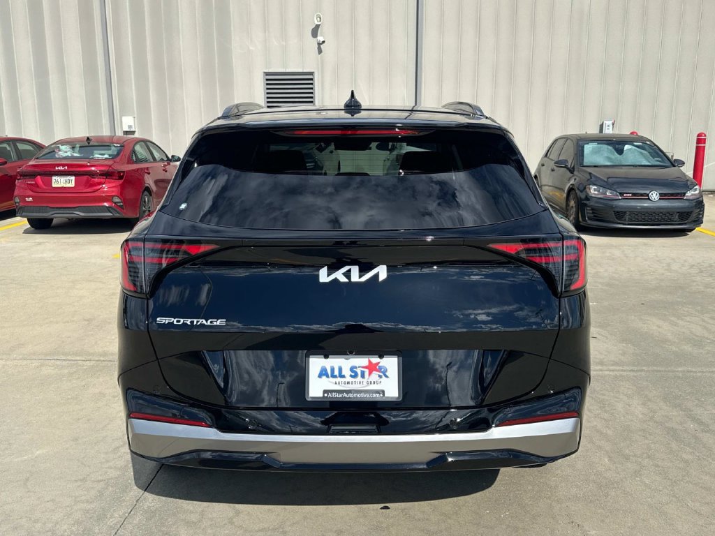 New 2026 Kia Sportage SX FWD image 7