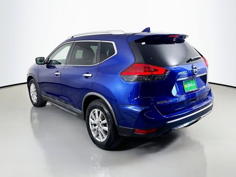 Used 2017 Nissan Rogue SV image 7