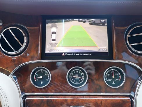 Used 2012 Bentley Mulsanne image 15