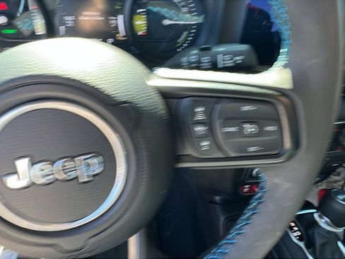 Used 2025 Jeep Wrangler Unlimited Rubicon 4xe w/ Convenience Group image 27