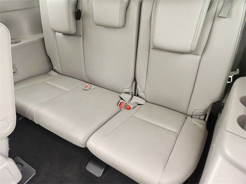 Used 2018 Toyota Highlander Limited image 14