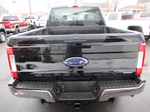 Used 2017 Ford F250 XL w/ STX Appearance Package image 4