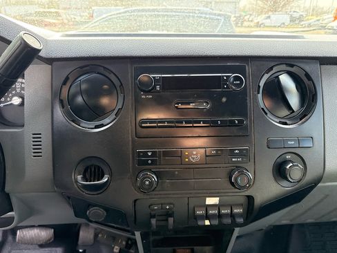 Used 2013 Ford F550 2WD Crew Cab Super Duty w/ Payload Upgrade Pkg image 14