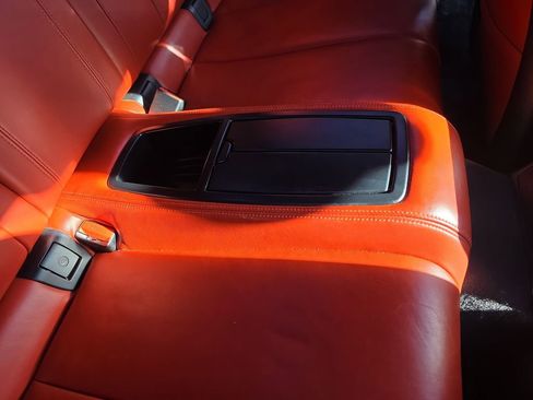 Used 2017 BMW M4 Convertible image 15