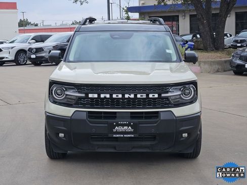 Used 2025 Ford Bronco Sport Outer Banks w/ Outer Banks Tech Package+ image 2