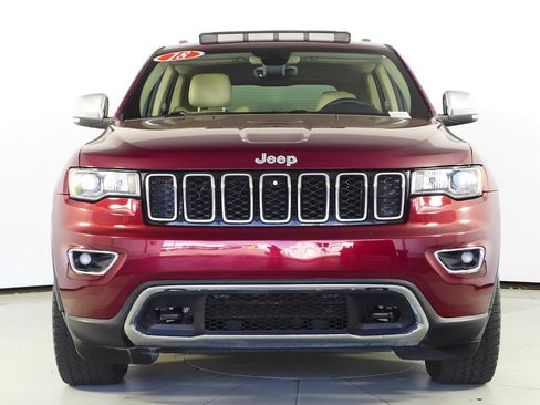 Used 2018 Jeep Grand Cherokee Limited AWD/4WD image 3