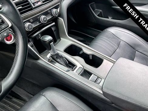 Used 2019 Honda Accord EX-L image 18