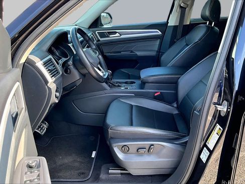 Used 2021 Volkswagen Atlas SE w/ Panoramic Sunroof Package FWD image 8