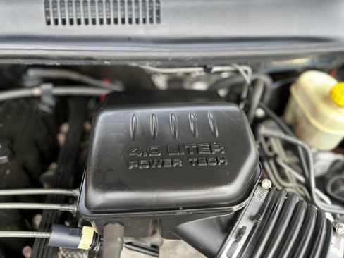 Used 2004 Jeep Grand Cherokee Laredo w/ Convenience Group image 38