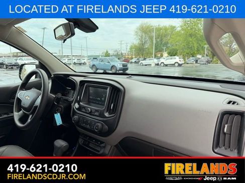 Used 2018 Chevrolet Colorado W/T w/ WT Convenience Package AWD/4WD image 12