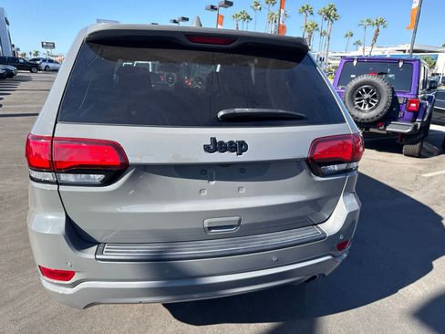 Used 2020 Jeep Grand Cherokee Altitude RWD image 18