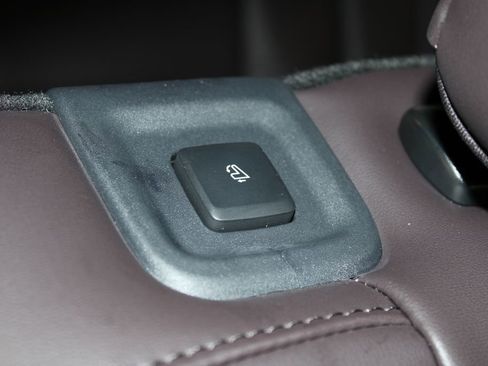 New 2026 Ford Explorer Platinum image 33