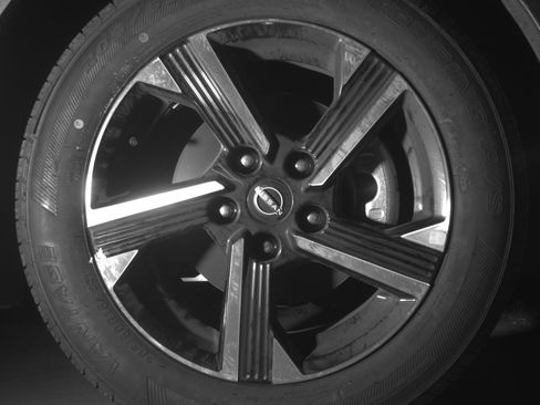 Used 2025 Nissan Sentra SV FWD image 13