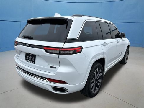 Used 2022 Jeep Grand Cherokee Overland w/ Adv Protech Group III AWD/4WD image 11