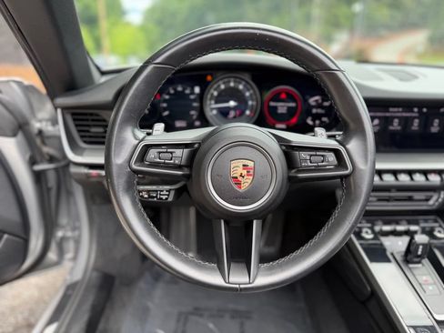 Used 2020 Porsche 911 Carrera S RWD image 33