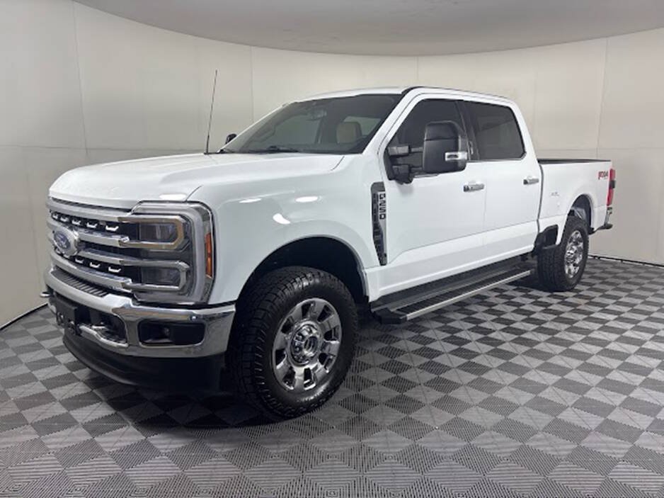 Used 2023 Ford F250 Lariat w/ Chrome Package AWD/4WD image 5