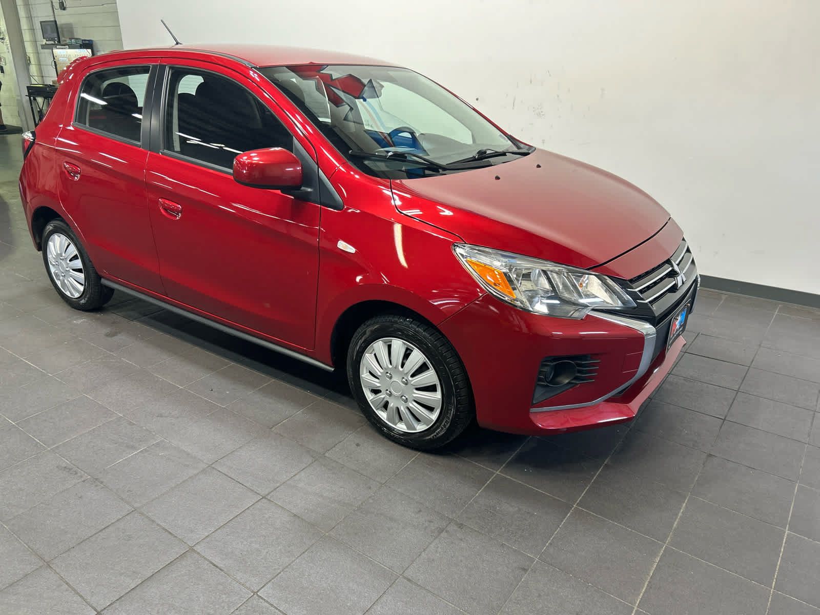 Used 2024 Mitsubishi Mirage ES FWD image 2