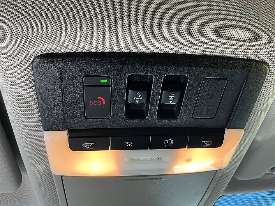 Certified 2021 Nissan Rogue SV w/ Premium Package FWD image 22