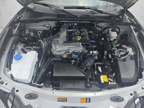 Used 2025 MAZDA MX-5 Miata RF Grand Touring RWD image 19