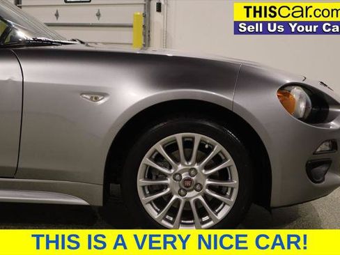 Used 2017 FIAT 124 Spider Classica RWD image 11