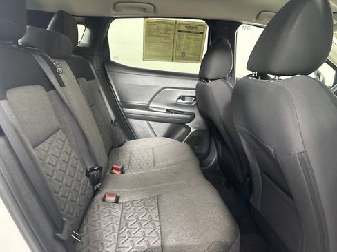 Used 2025 Nissan Kicks SV FWD image 26
