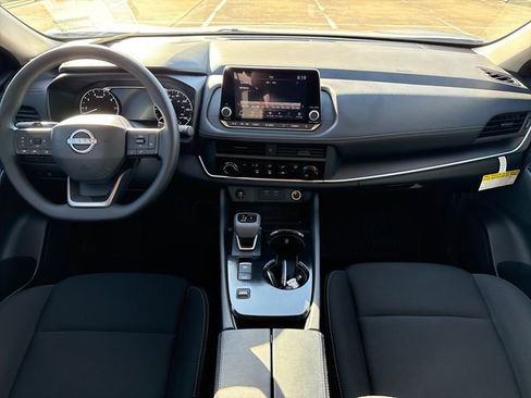 Certified 2025 Nissan Rogue S image 12