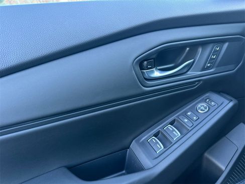 New 2025 Honda Accord EX-L image 33