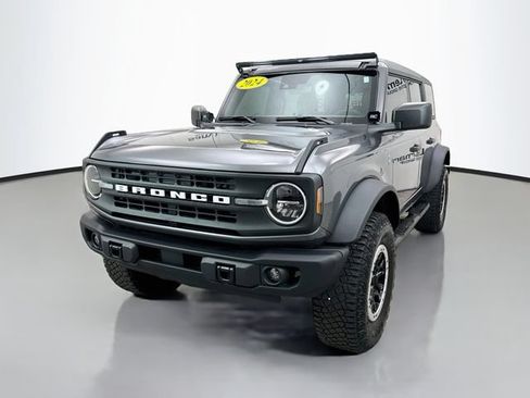 Used 2024 Ford Bronco Black Diamond w/ Sasquatch Package AWD/4WD image 3