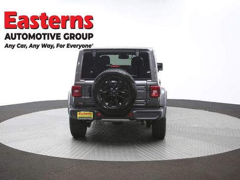 Used 2025 Jeep Wrangler Unlimited Sahara AWD/4WD image 37