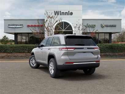 New 2025 Jeep Grand Cherokee Laredo