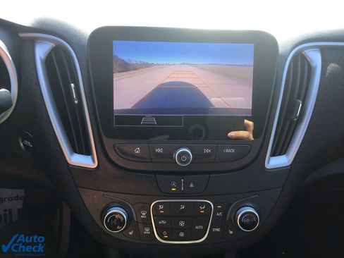 Used 2023 Chevrolet Malibu LT image 39