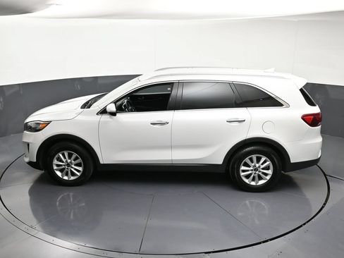 Used 2019 Kia Sorento FWD w/ LX Convenience Package image 17