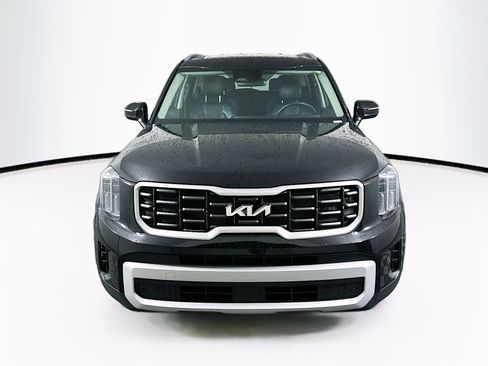 Used 2025 Kia Telluride S FWD image 2