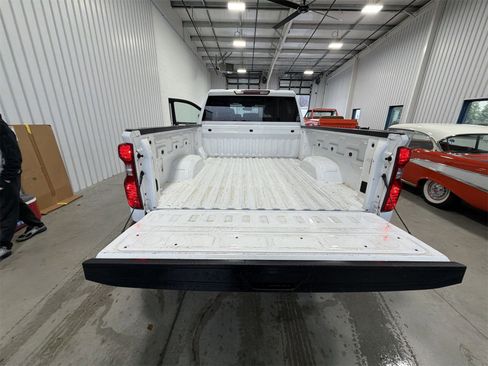 Used 2024 Chevrolet Silverado 2500 LT image 23