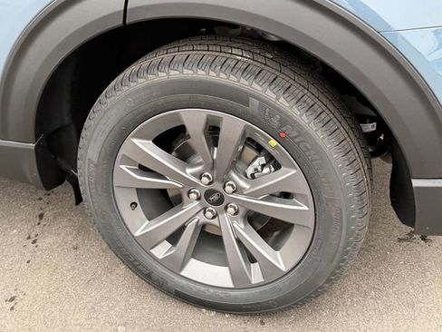 New 2026 Ford Explorer Active w/ Active Comfort Package image 10